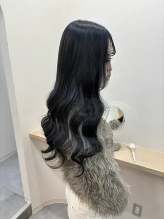 ロング と きのヘアスタイル