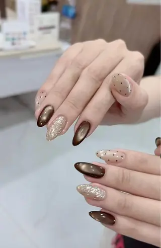 ネイル Hanni ANA.CHUOのネイルデザイン