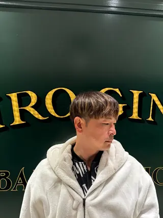 ミディアム 小島 優奈のヘアスタイル