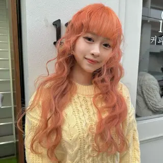 ロング カラー ORIKA 美容室のヘアスタイル