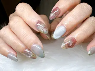 ネイル ECLAT エクラ所属・寺山 千鶴のネイルデザイン