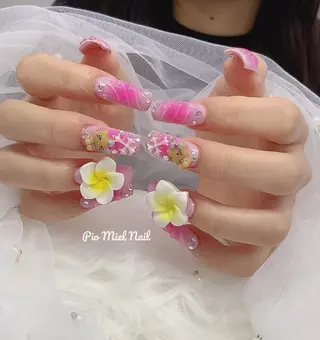 ネイル momo 長さだしのネイルデザイン