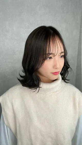 ミディアム EMANONシェアサロン心斎橋店所属・韓国メンズヘア　ミル クティボブ　足立佳代のヘアスタイル