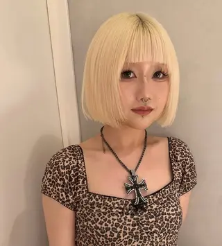 ショート カラー ヘアアレンジ ハイトーンカラー /梅田/みほのヘアスタイル