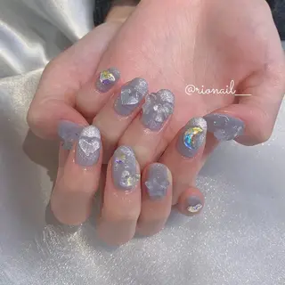 ネイル 𝘙𝘪𝘰𝘯𝘢 ...🕯🤍のネイルデザイン