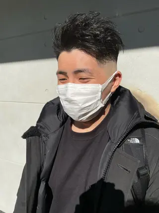 ショート パーマ メンズ メンズヘア特化 崎田 成人のヘアスタイル