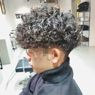 ショート パーマ メンズ iss所属・メンズ/パーマ特化 /波巻き/林洋平のヘアスタイル
