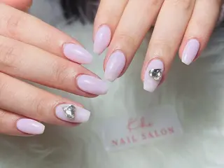 ネイル ユリ🎀長さだし/ パラジェル/持ち込みのネイルデザイン