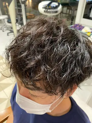 ショート カラー パーマ ヘアアレンジ メンズ メンズパーマの巨匠 鈴木純のヘアスタイル