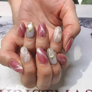 ネイル Guarendo錦糸町店所属・ガレンドウ 白澤 愛子のネイルデザイン