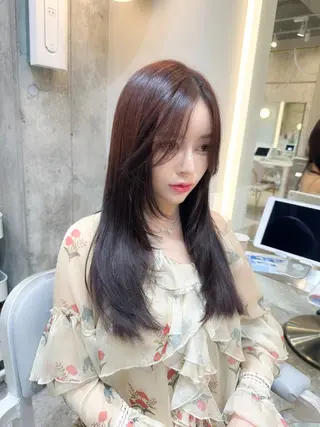 セミロング カラー 新宿/韓国風レイヤー 髪質改善/渋谷直樹のヘアスタイル