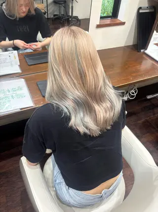 カラー Riona ハイトーン/カラー♡のヘアスタイル