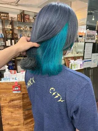 セミロング カラー モモカ/ハイトーン /バレイヤージュのヘアスタイル