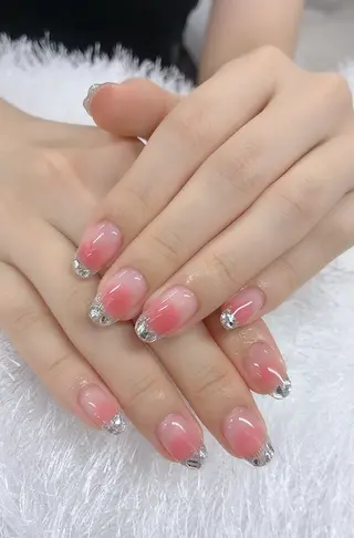 ネイル 佐藤 依娜のネイルデザイン