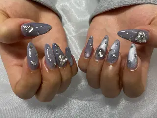 ネイル amiLe 🎀yuunaのネイルデザイン