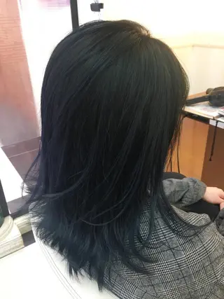 カラー N° jillva ♦️川端裕司♦️のヘアスタイル
