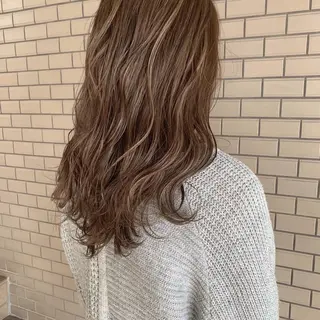 ロング カラー regalo MAKOのヘアスタイル