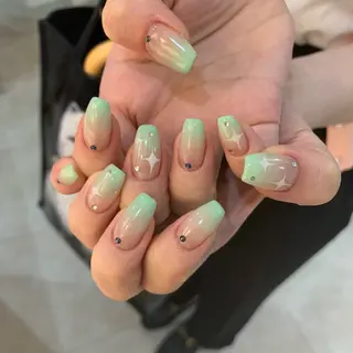 ネイル 栗田 ゆう子のネイルデザイン