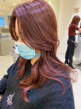 セミロング 赤みオフの透明感職人 /ケア重視の美髪施術のヘアスタイル