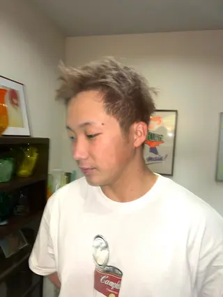 ショート カラー 久保田 優のヘアスタイル