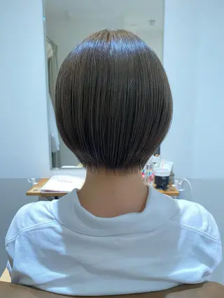 ショート カラー 顔まわりカラー特化 赤津百合絵のヘアスタイル