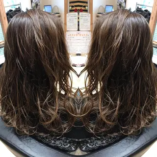 セミロング カラー 大久保 隆蔵のヘアスタイル