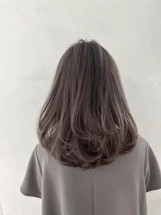 セミロング カラー newi ナカノのヘアスタイル