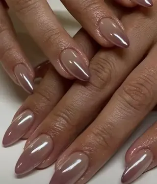 ネイル 高木 維麗絲のネイルデザイン