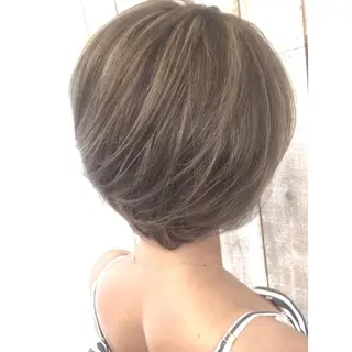 ショート カラー 井上 一平のヘアスタイル