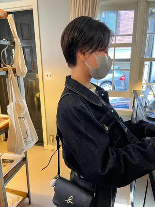 ショート NOUN所属・eri kinjoのヘアスタイル