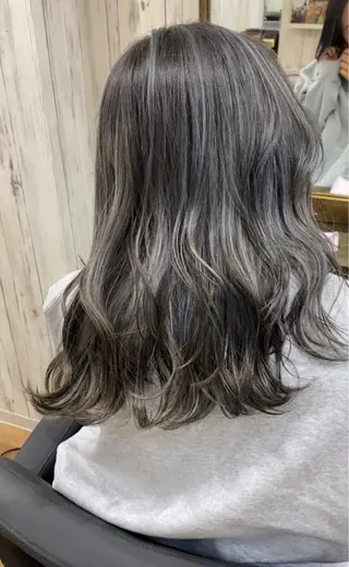ロング カラー Le'a 谷町🌼 幸村はるひのヘアスタイル