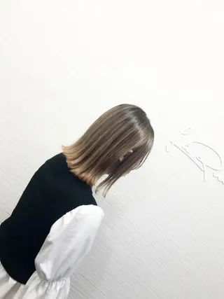 ミディアム カラー LaRmE Ayumi.のヘアスタイル