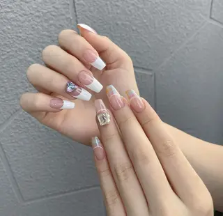 ネイル Queens momoのネイルデザイン