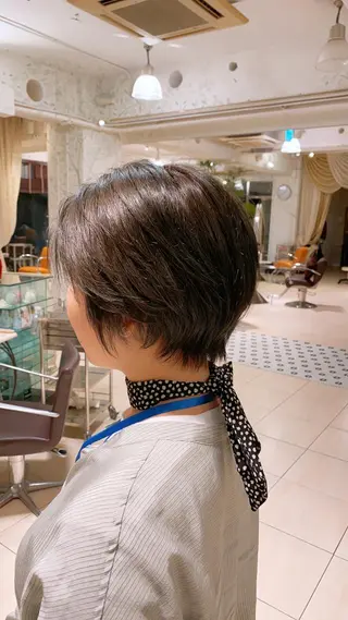 ショート カラー litmus  hair salon所属・髪質改善　ボブ 外ハネボブ　白間　光のヘアスタイル