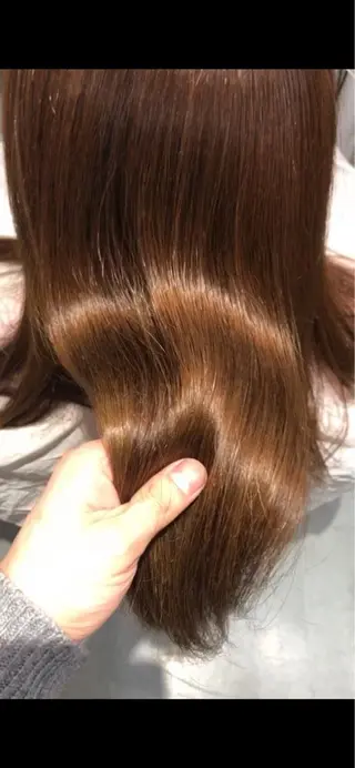 セミロング カラー 髪質改善 中川　翔のヘアスタイル