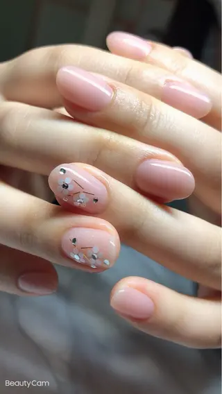 ネイル MAK’s 草加店スタッフのネイルデザイン