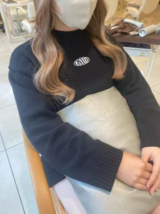 セミロング カラー mako︴ Euphoriaのヘアスタイル