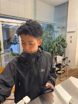 ショート パーマ TRUCKIN UP THE PATH所属・さとう けんたのヘアスタイル