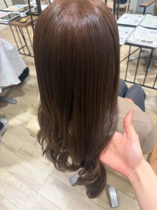 ロング 伊藤 梨緒のヘアスタイル