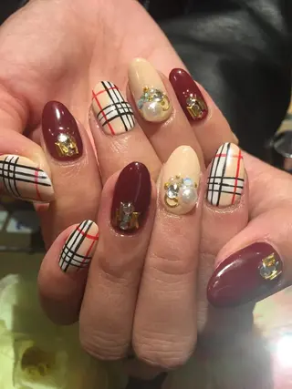 ネイル Nest 三田のマツエク・マツパデザイン