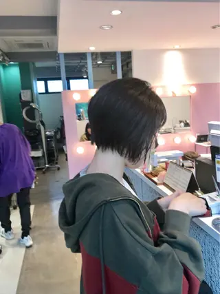 ショート 所渉/韓国レイヤー /ウルフカットのヘアスタイル