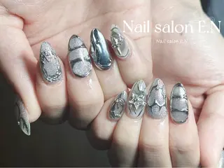 ネイル E.N🦋 長さ出し/持ち込みのネイルデザイン