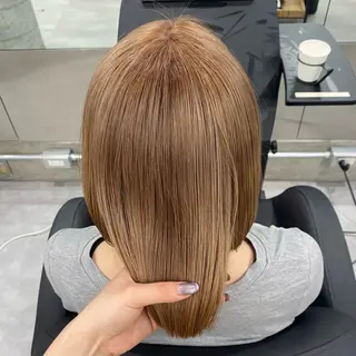 ショート カラー Welring hair salon所属・Runa/大人 かわいいハイトーンのヘアスタイル