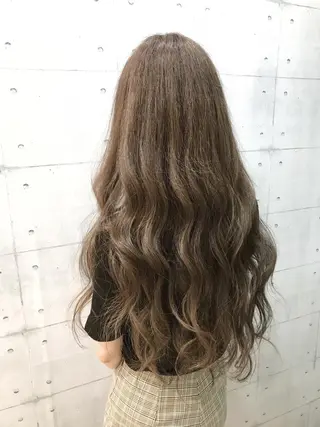 ロング カラー 高木 麻知子のヘアスタイル