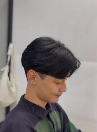 パーマ メンズ SALOWIN梅田茶屋町North店所属・岡田/メンズ特化/パ ーマ&ショートのプロのヘアスタイル