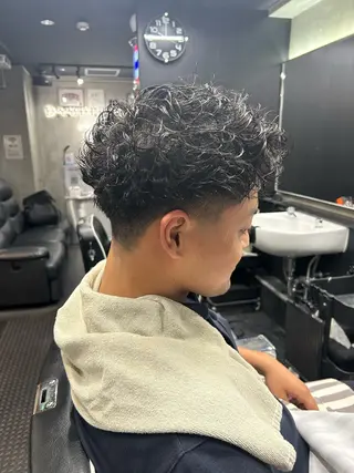 ミディアム パーマ 藤田 希羅のヘアスタイル