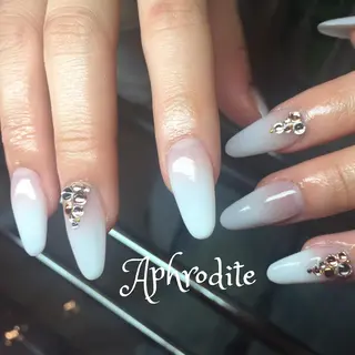 ネイル Aphrodite パラジェル認定サロンのネイルデザイン