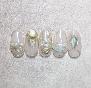 ネイル 塩見 聖子のネイルデザイン