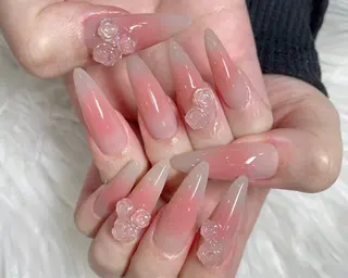 ネイル chiara  長さ出し/パラジェルのネイルデザイン