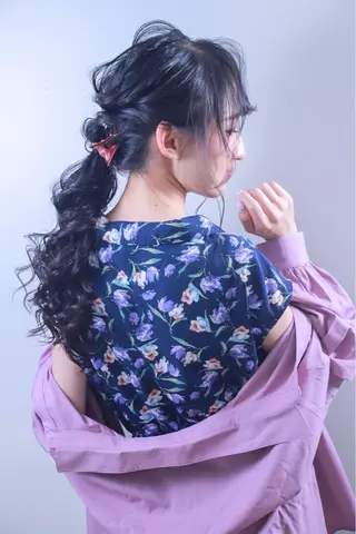 ロング カラー ヘアアレンジ 伊藤 裕貴のヘアスタイル
